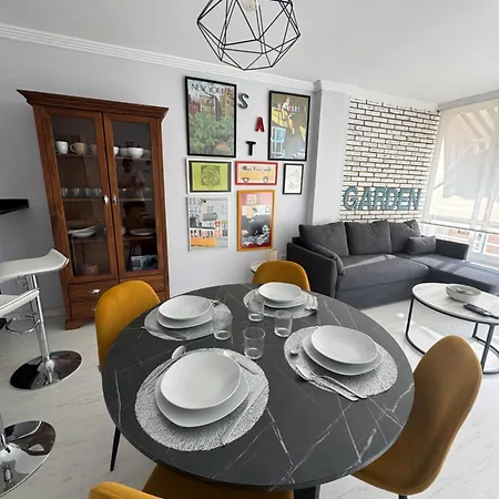 El De Cristian 4 Apartment *